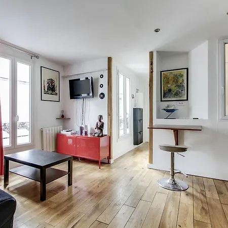 Apartment In The Heart Of - Montorgueil/marais Paris