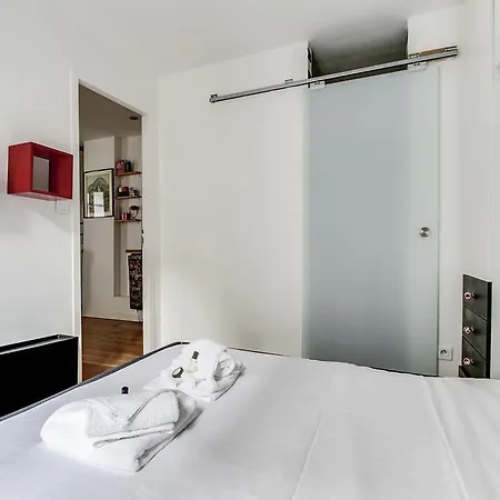 Apartment In The Heart Of - Montorgueil/marais Paris